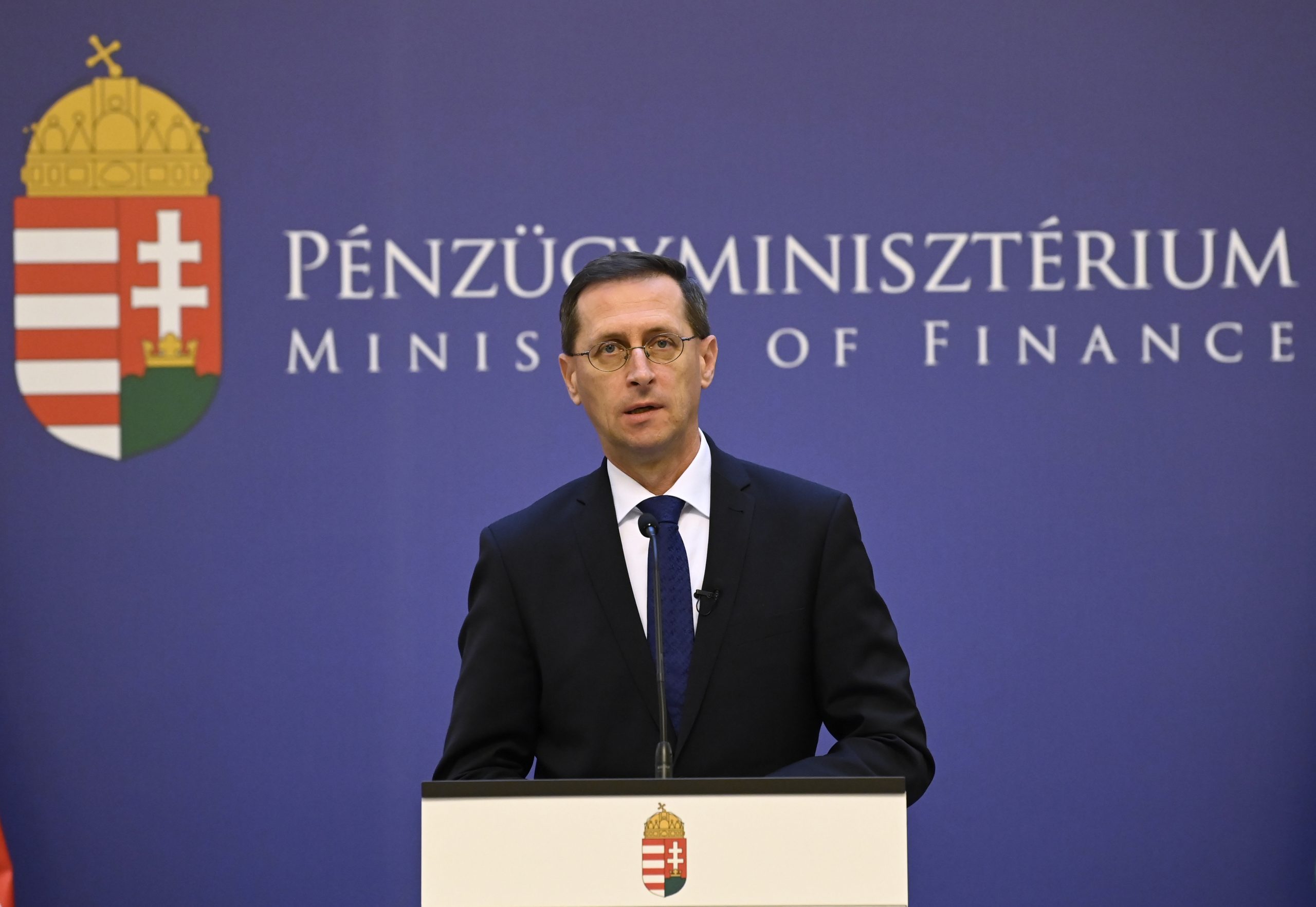 Finance Min: Next Year's Draft Budget Includes 3.5% Deficit Target