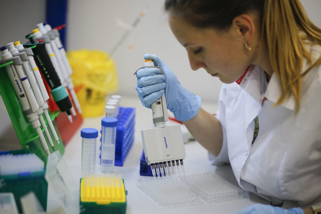 Coronavirus: Hungary Set to Receive Russian Vaccine Sample Next Week post's picture