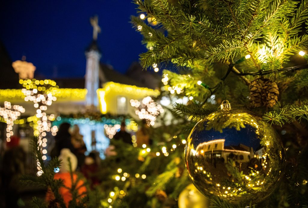 Beautiful Photos of Hungary in a Peculiar Advent Season post's picture