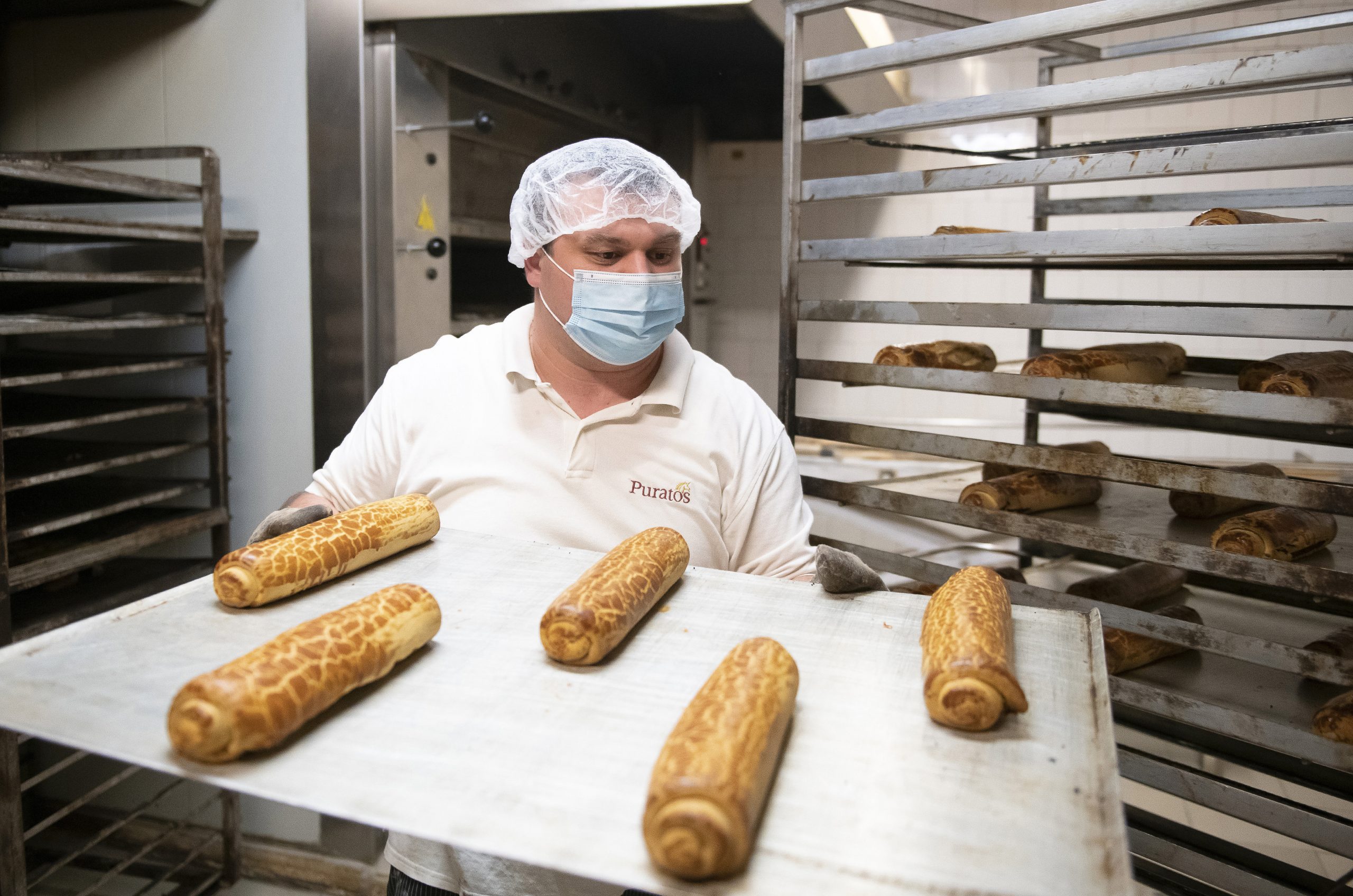 Hundreds of Hungarian Bakeries May Close Due to Production Costs