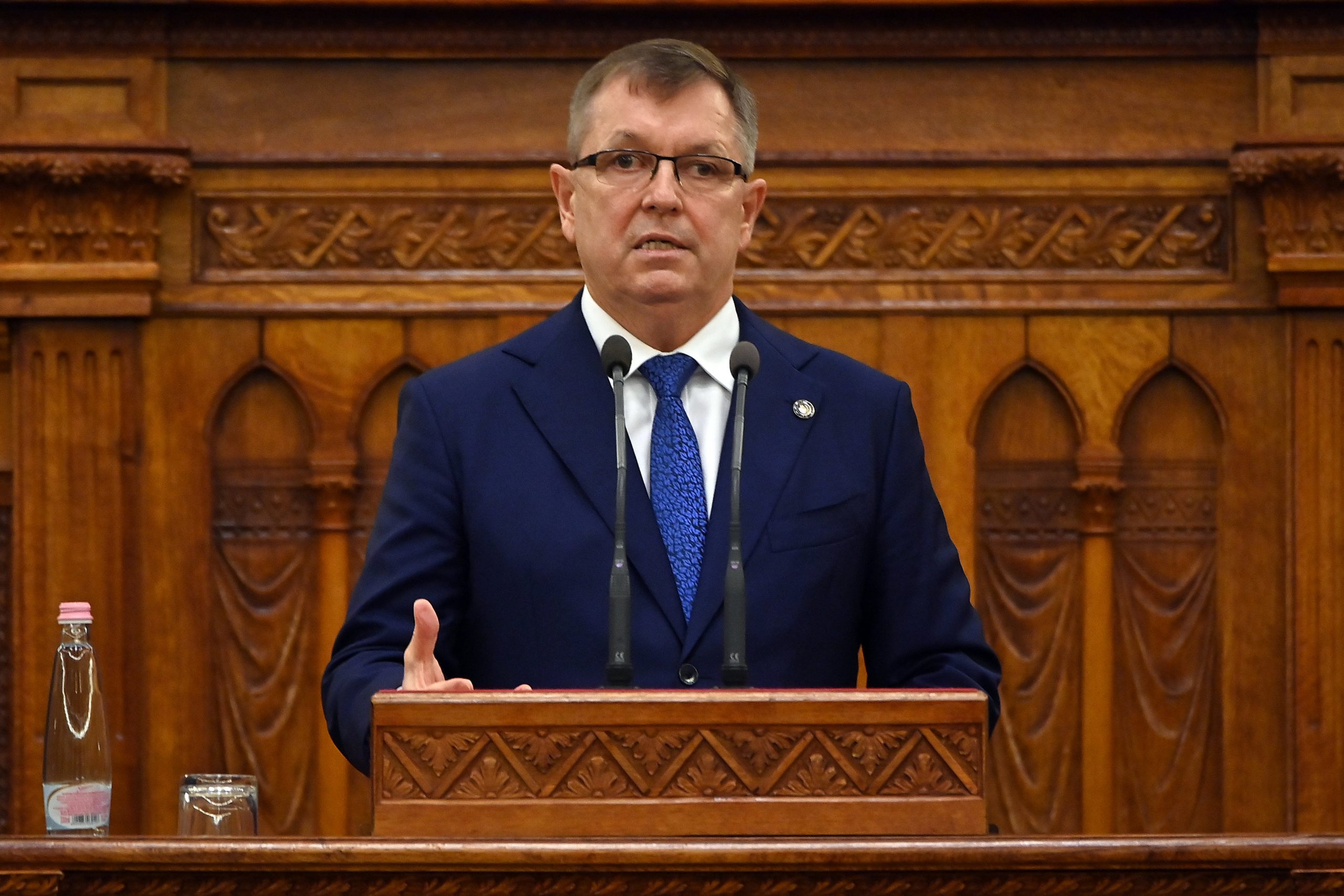 Șeful Băncii Centrale, Matolcsy, solicită ca bugetul să fie readus pe un drum echilibrat