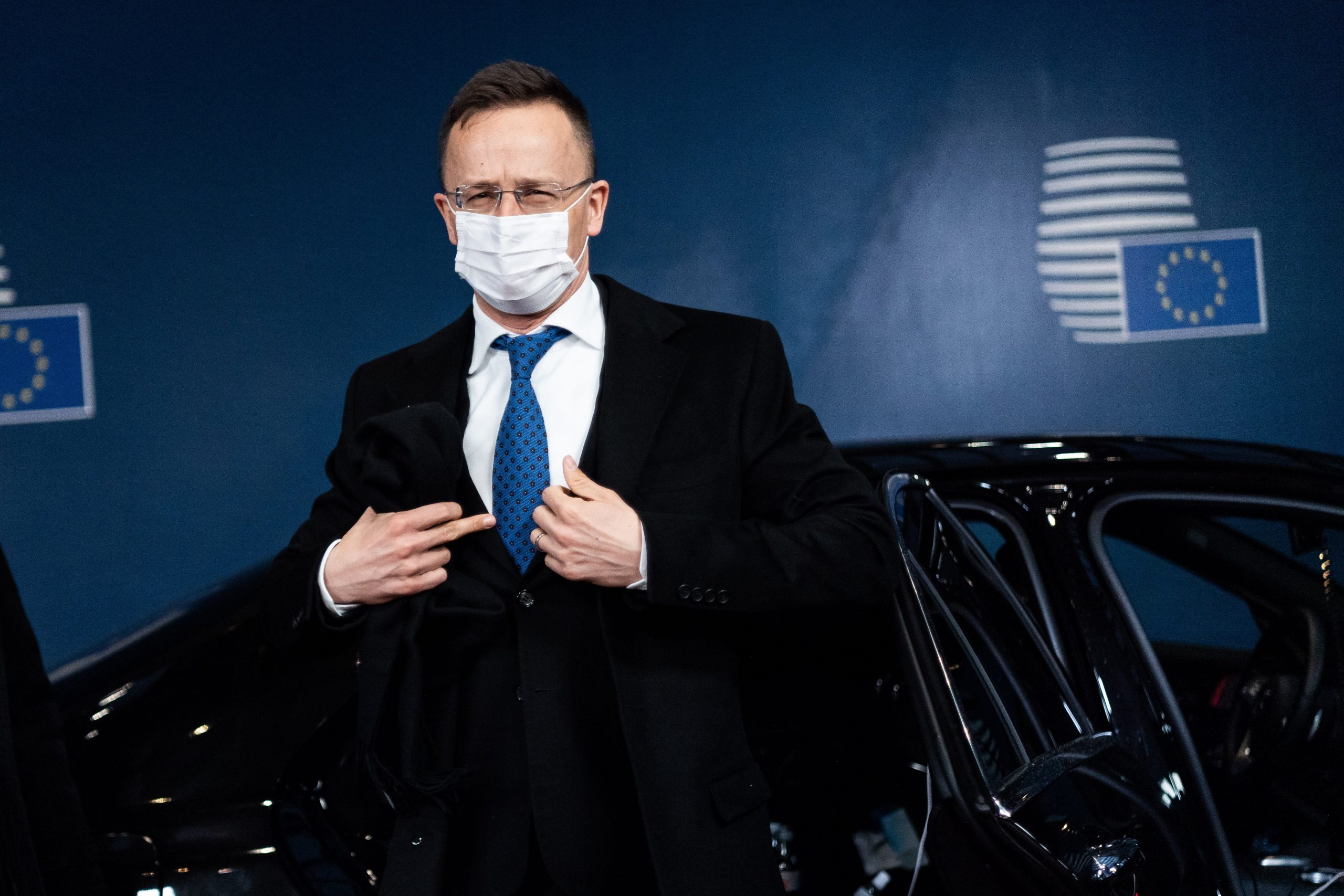 FM Szijjártó Blasts Weber for 'Prioritising Fidesz's Removal Over Pandemic Response'