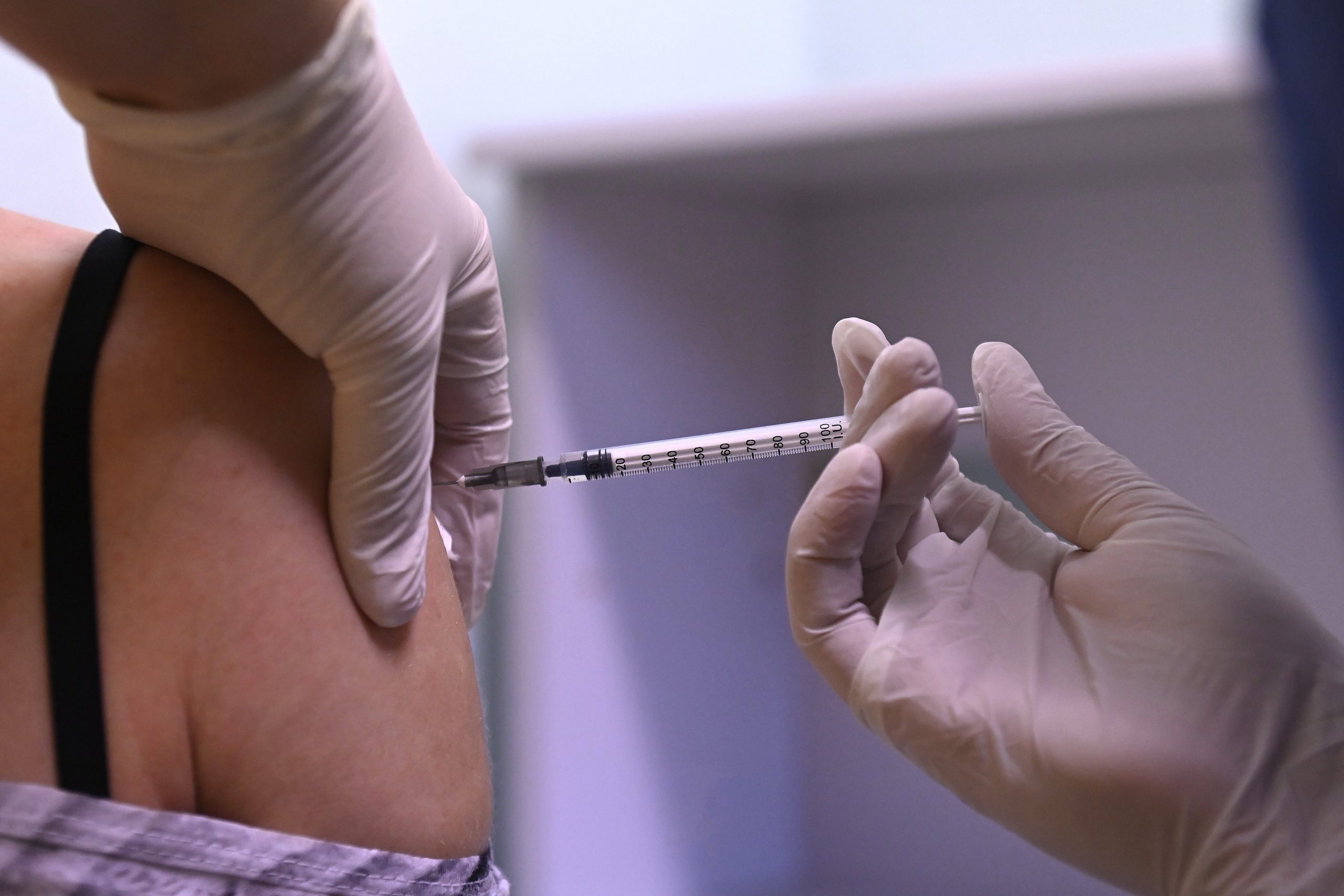 Third Covid Wave to Hit Hungary If Pace of Vaccination Doesn't Shift Gear, says Virologist