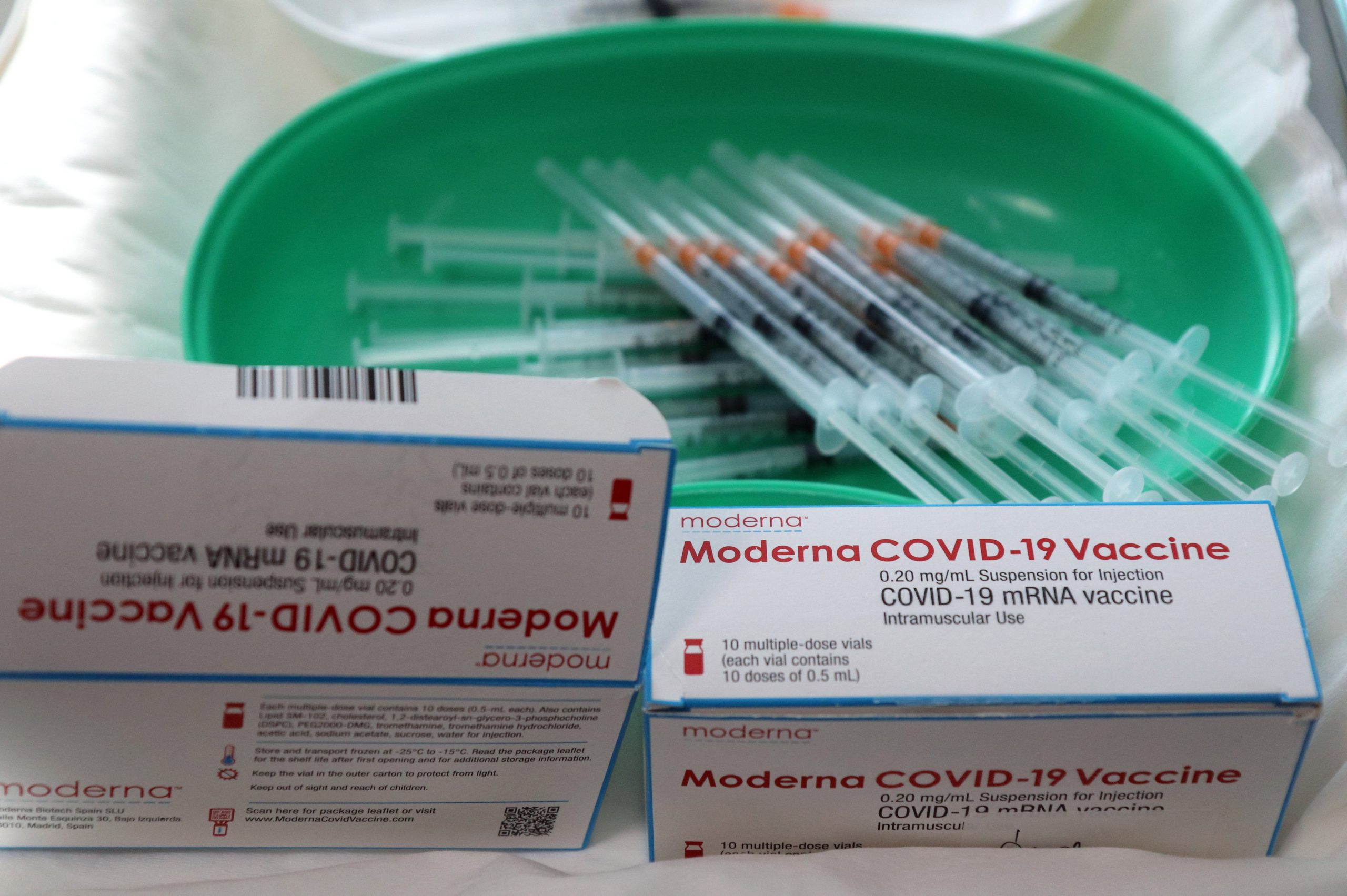'Slowly-delivered' Moderna Vaccines Too Pricey for Hungary?