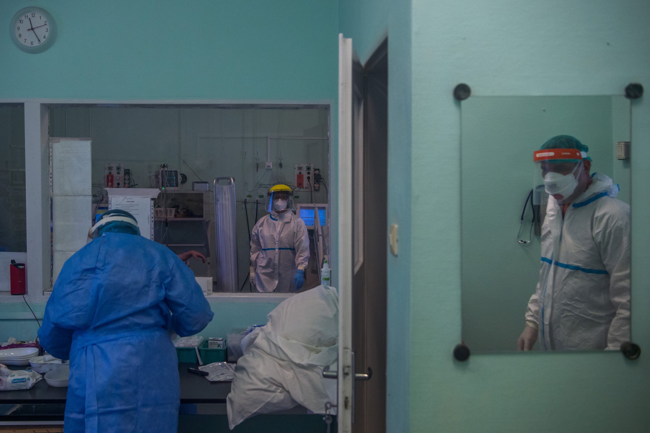 Opposition MEPs Nominate Hungary Healthcare Workers for European Citizens' Prize