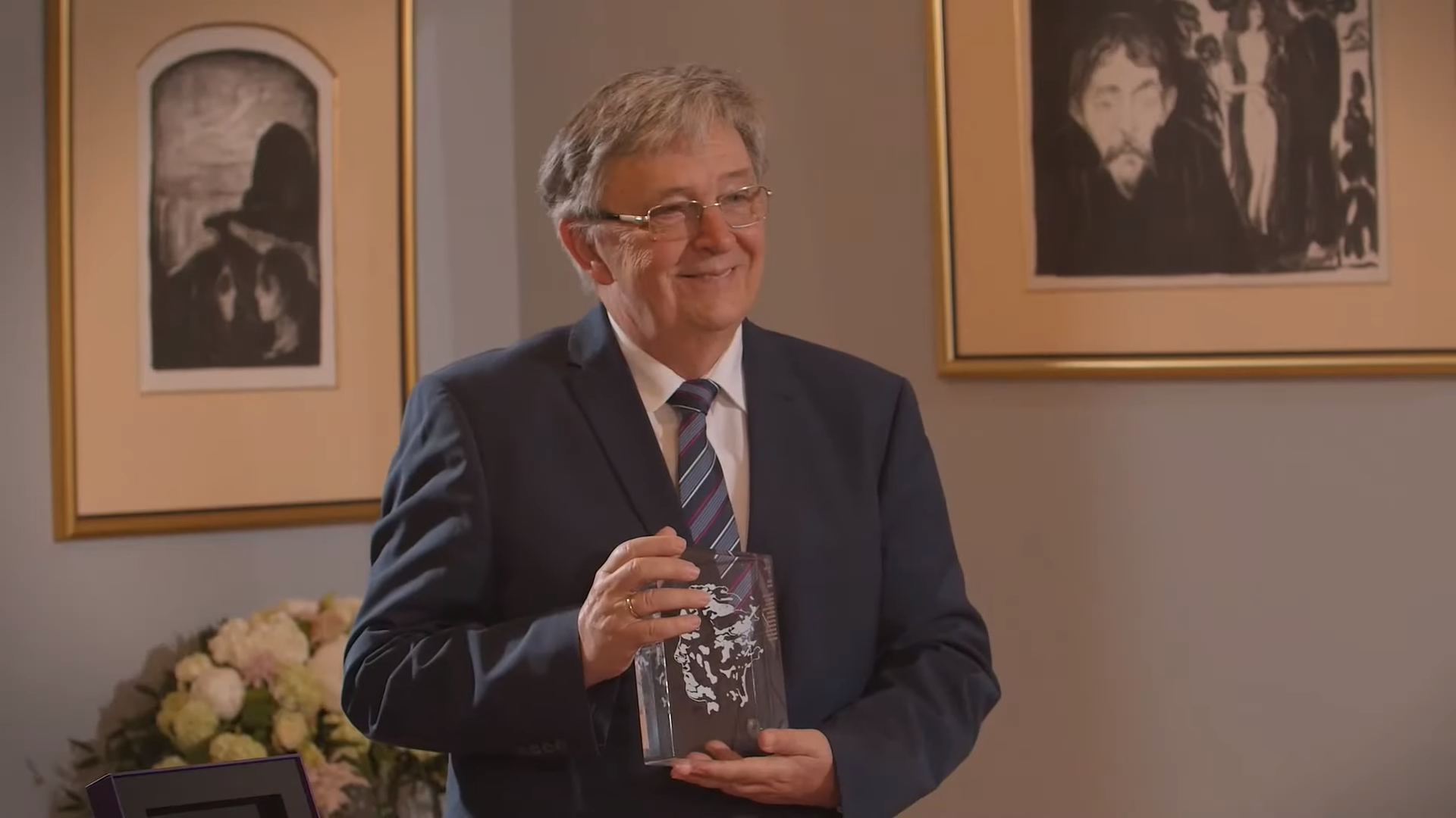 Abel Award Presented to László Lovász for Pioneering Computer Science