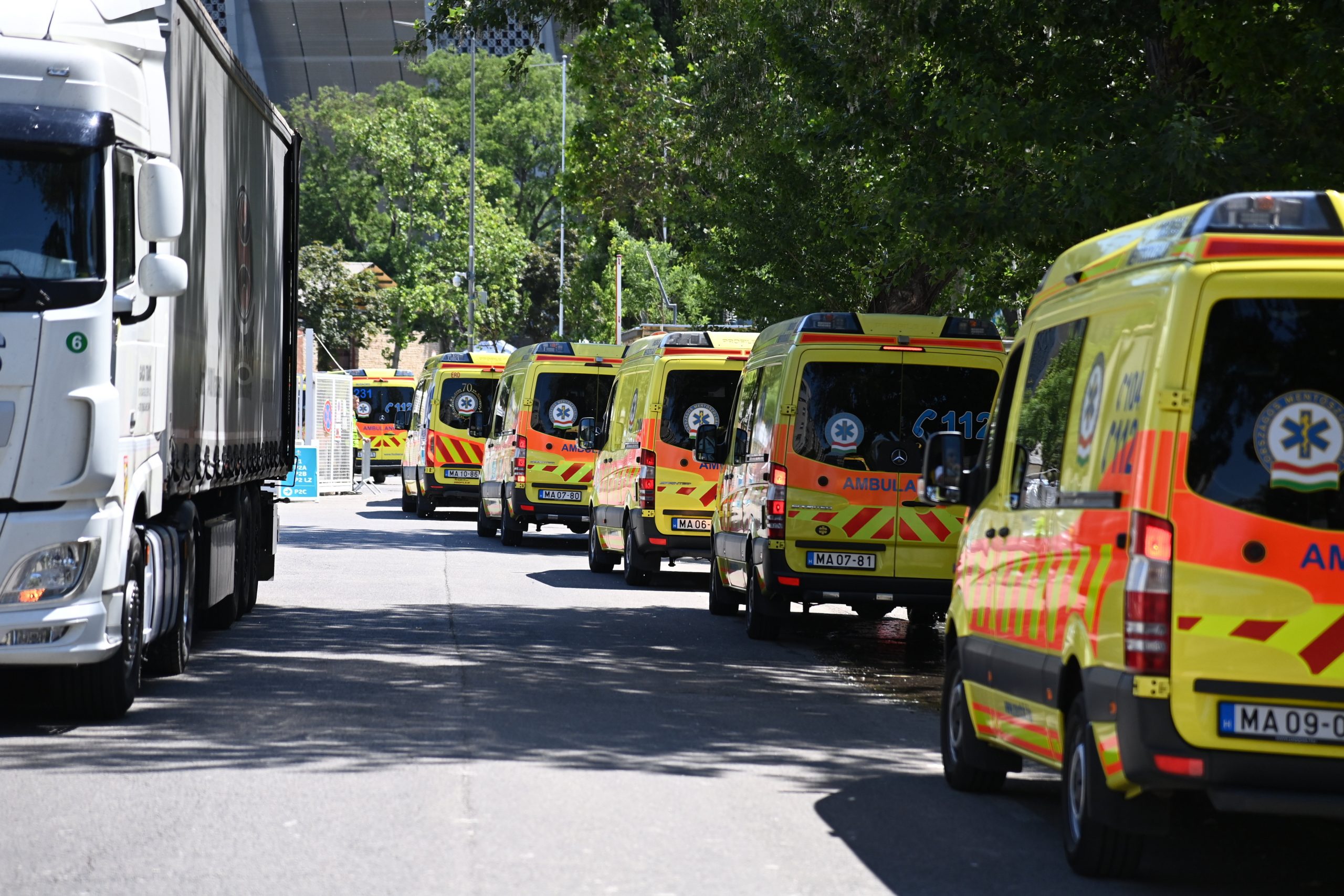 Paramedics Ask to Be Allowed Ahead in Queues at Petrol Stations
