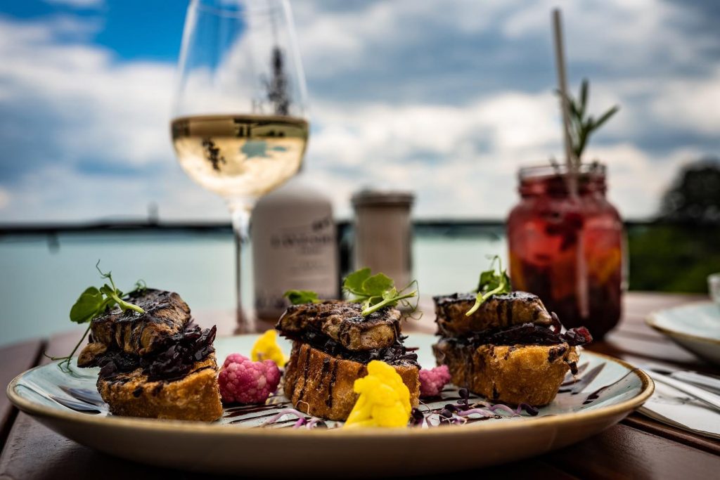 Discover the Best Places to Eat Near Lake Balaton With New Gastro Map post's picture