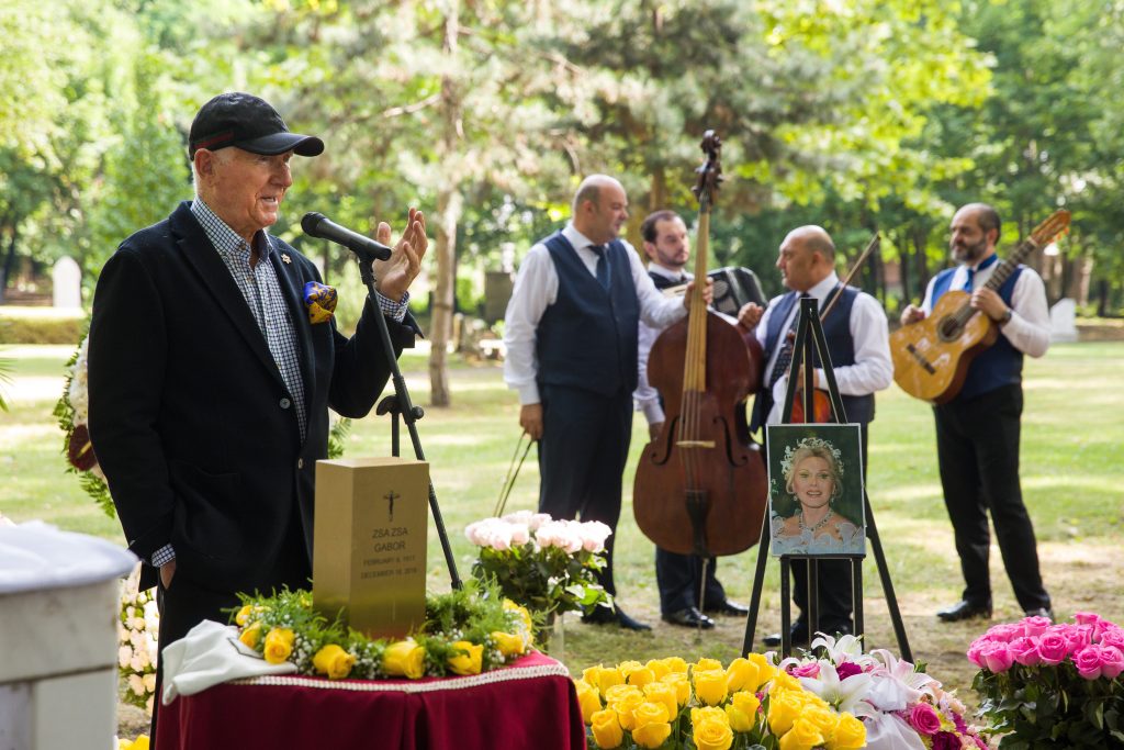 Hungarian Hollywood Star Zsa Zsa Gábor’s Ashes Laid to Rest in Budapest post's picture