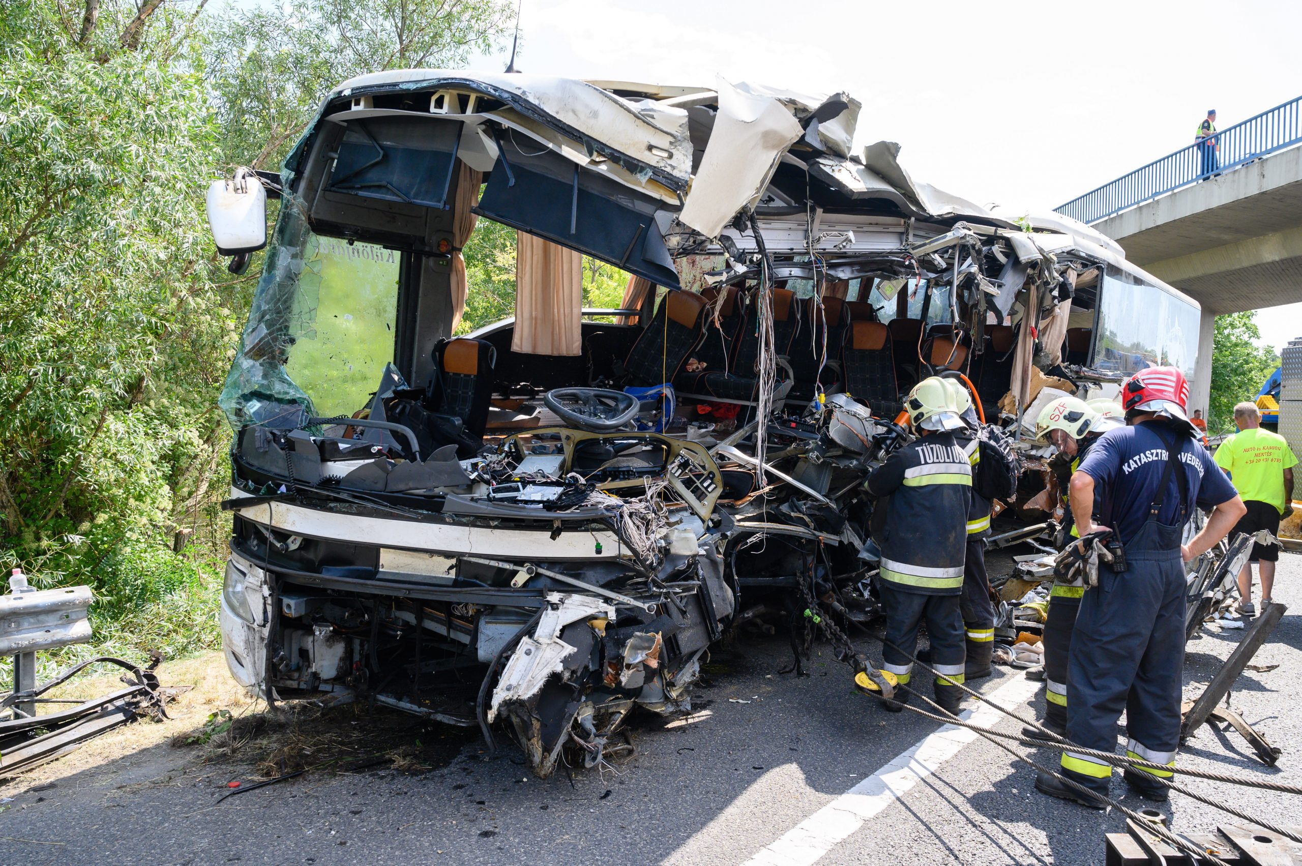 Bus Carrying Hungarian Tourists Crashes on M7, Killing Eight