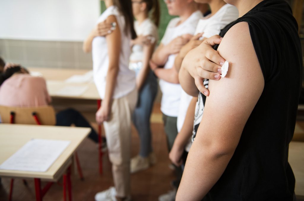 Registration for Vaccination of Children Aged 5-11 Begins in Hungary post's picture