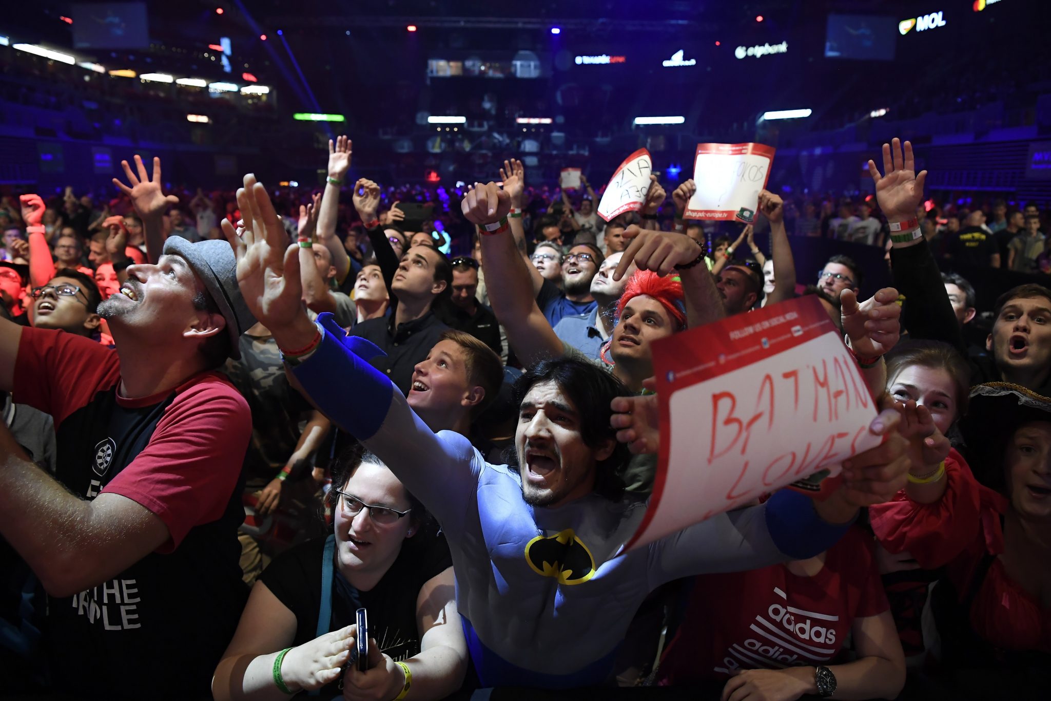 Darts World Stars in Budapest For First Time Ever- Photo Gallery ...