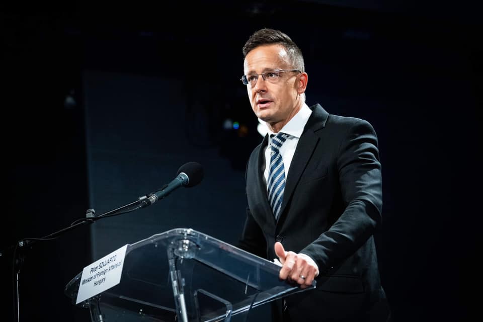 FM Szijjártó: Hungarian Economy Can’t Physically Operate Without Russian Oil post's picture