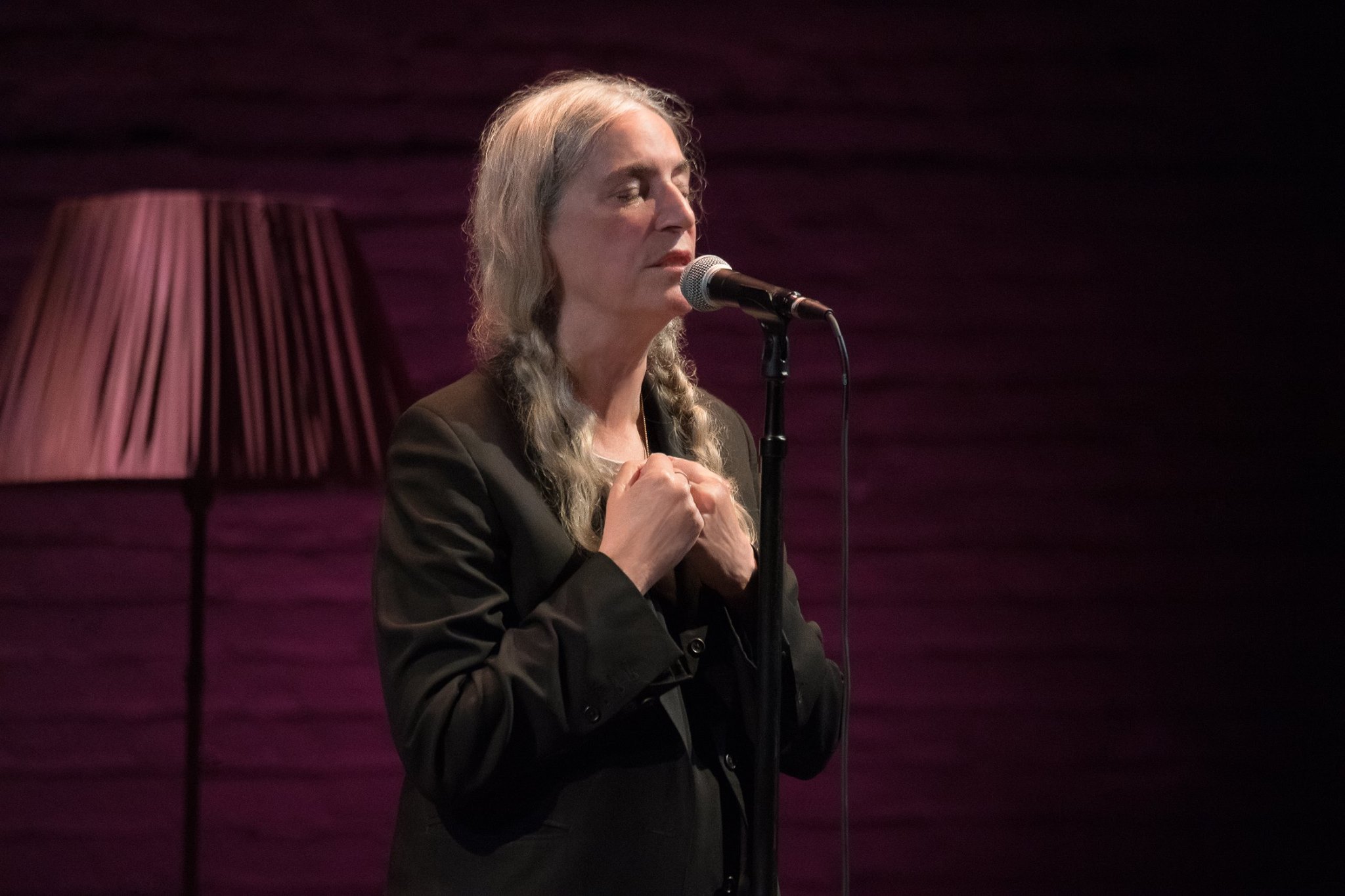 Patti Smith Shares her Love for Hungarian Literature at Budapest Performance