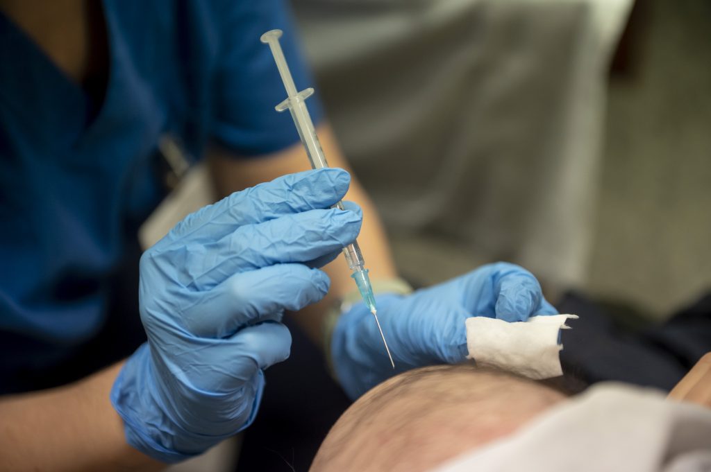 Press Roundup: Calls for Vaccine Mandate post's picture