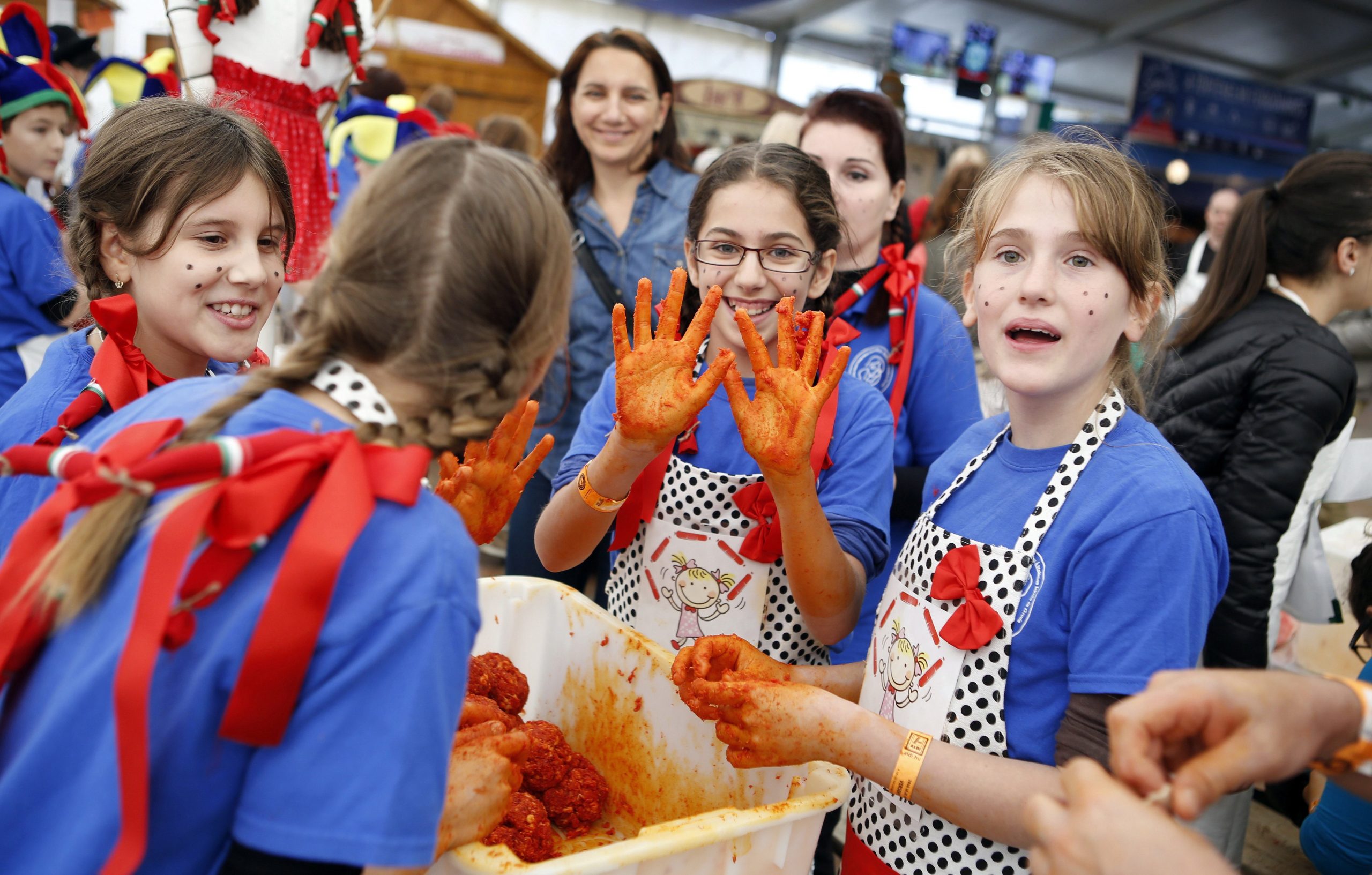 Csabai Sausage Festival Named Second Best European Autumn Food Festival -  Hungary Today