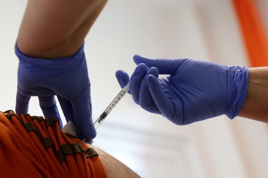 Gov’t Gives Employers Right to Make Vaccination Compulsory for Employees post's picture
