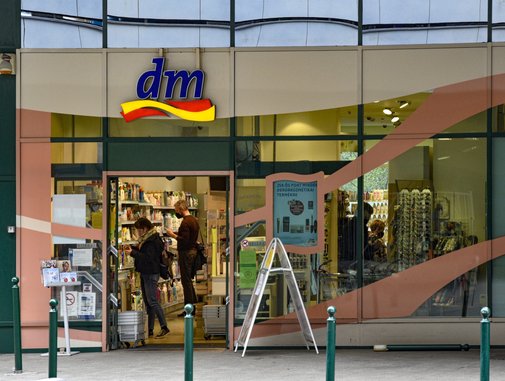 DM Drugstore More Expensive in Hungary than in Germany and Austria