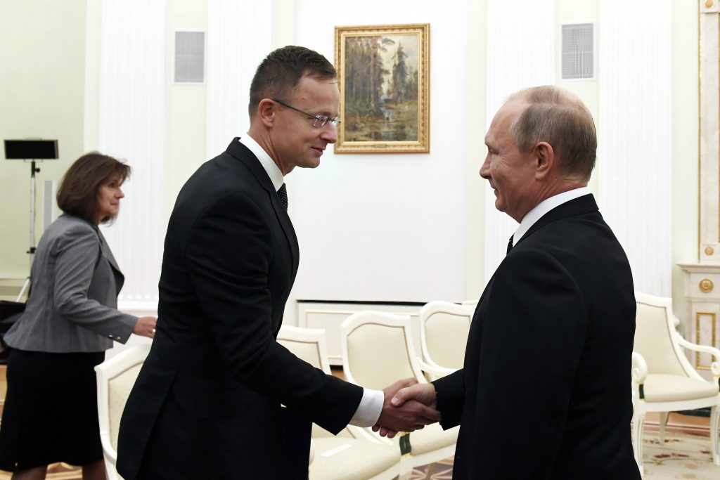 Putin Awards Order of Friendship to FM Szijjártó post's picture