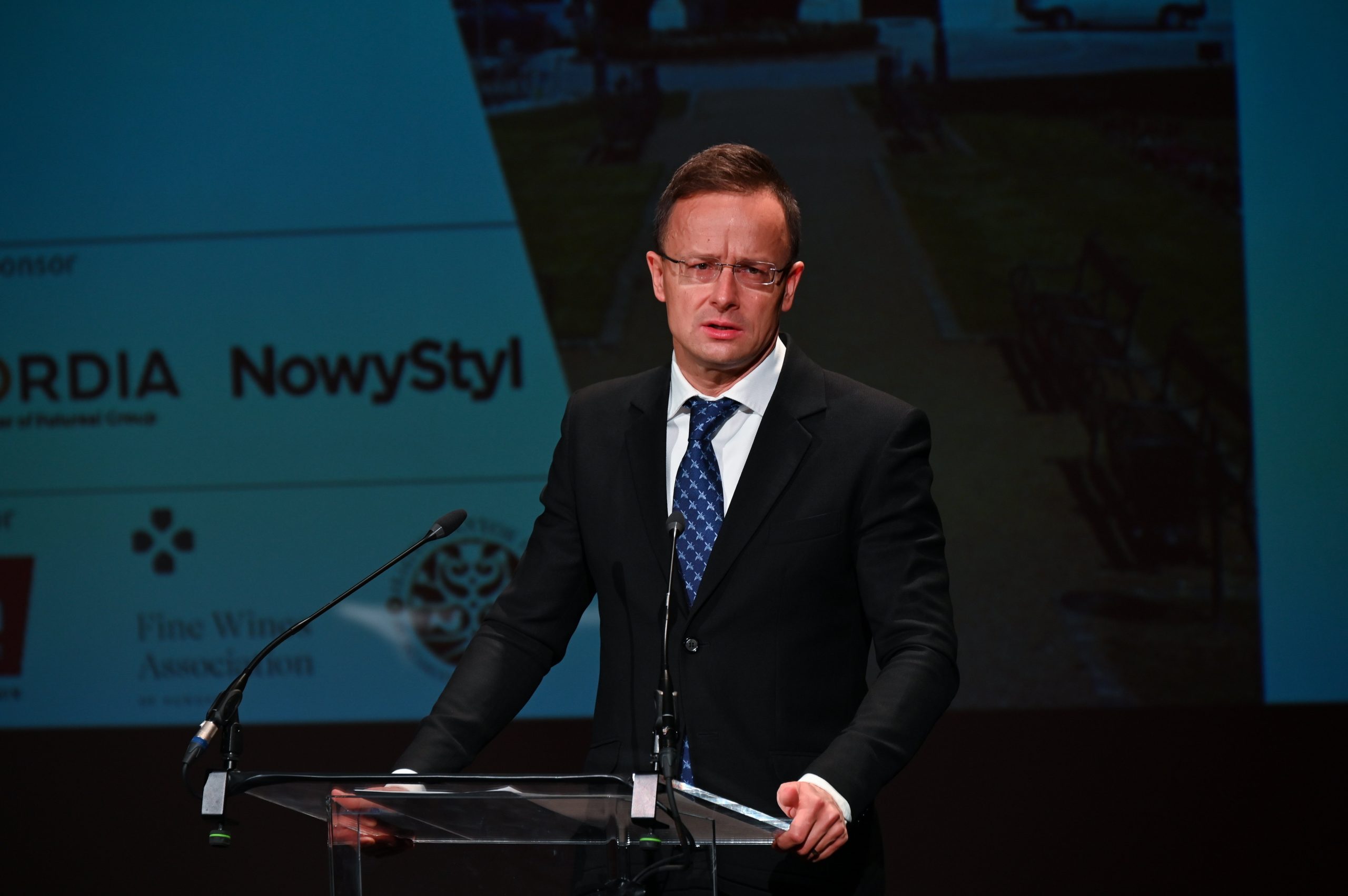 FM Szijjártó to Russia Today: West “Hypocritical” Regarding Russia and China