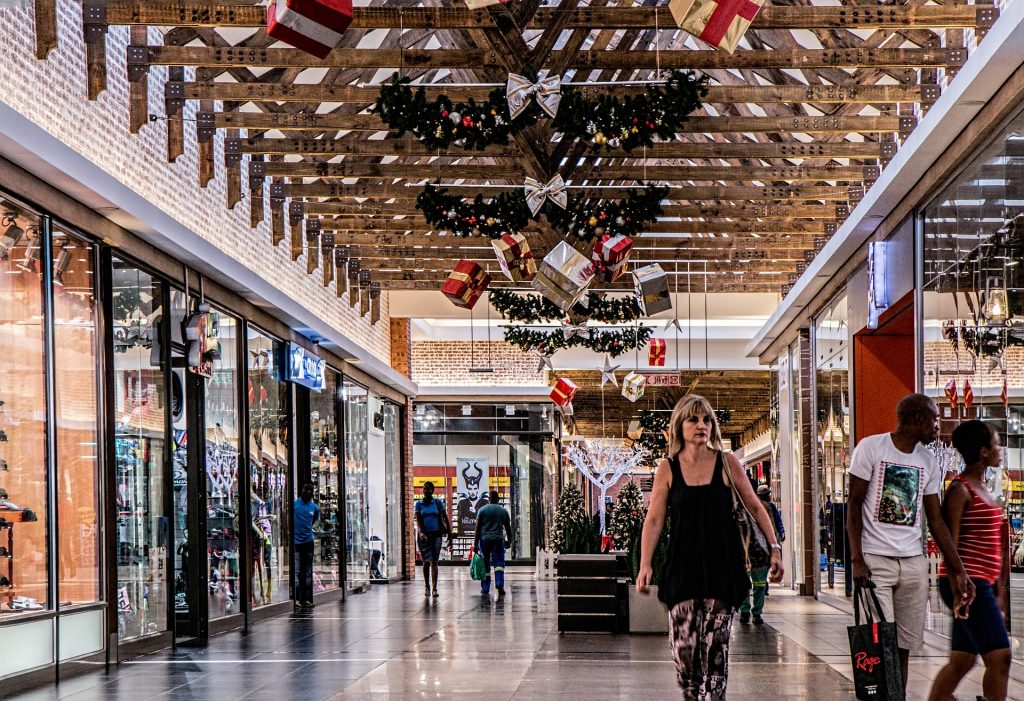 Hungarians to Spend More on Christmas Presents This Year post's picture