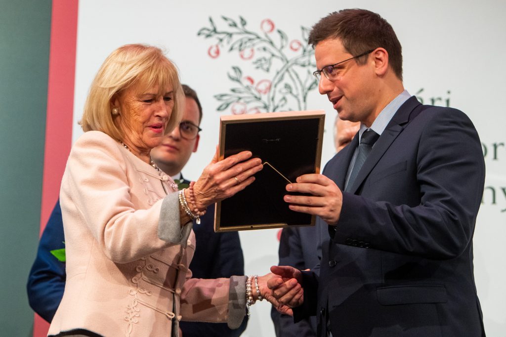 Olympian Katalin Makray Schmitt Presented Civic Hungary Award post's picture