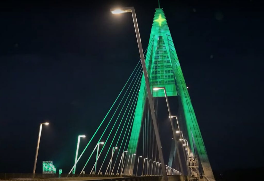 Megyeri Bridge Near Budapest Illuminated as Christmas Tree post's picture