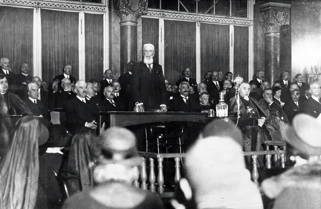Count Apponyi, Head of Trianon Peace Delegation, Speaks in English – Video From 1929 Discovered post's picture