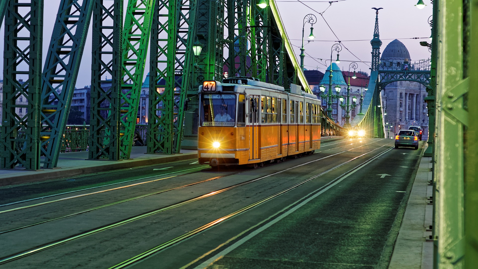Budapest Transport Offers Free Travel to Ukraine Refugees until Aug 31