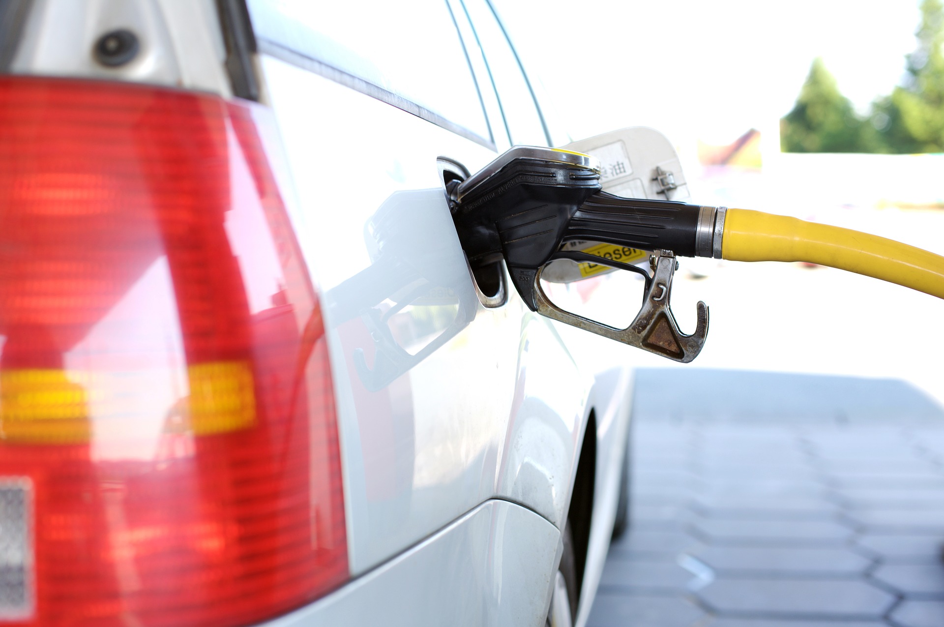 Details: New Fuel Prices for Vehicles with Foreign License Plates