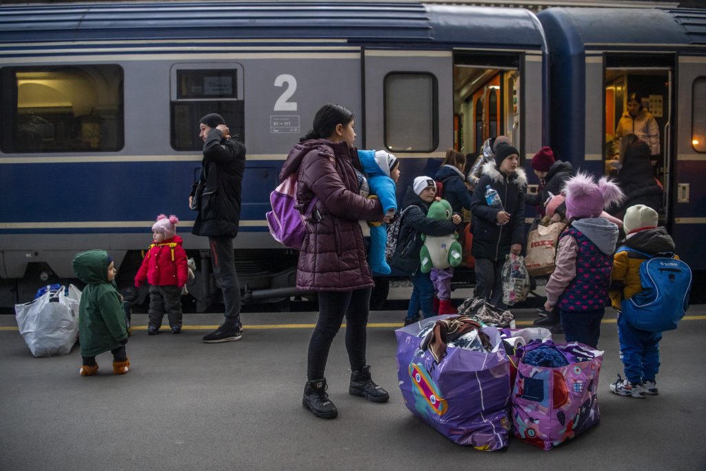 Ukrainian War: Over 4,000 Refugees Received in Budapest on Sunday post's picture