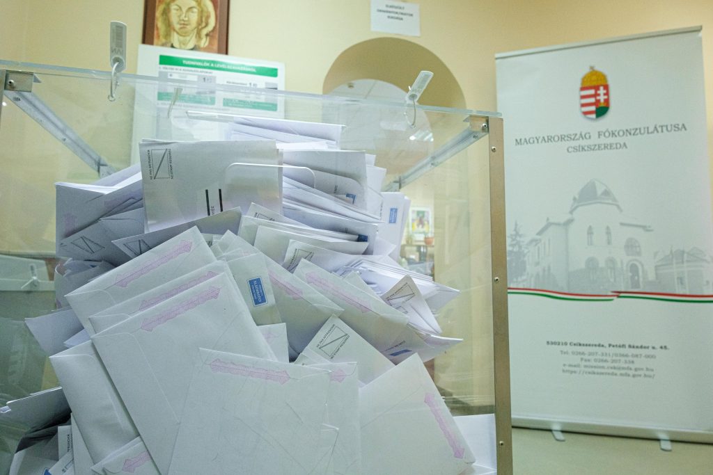 Election Office Receives 184,000 Mail-in Votes So Far post's picture