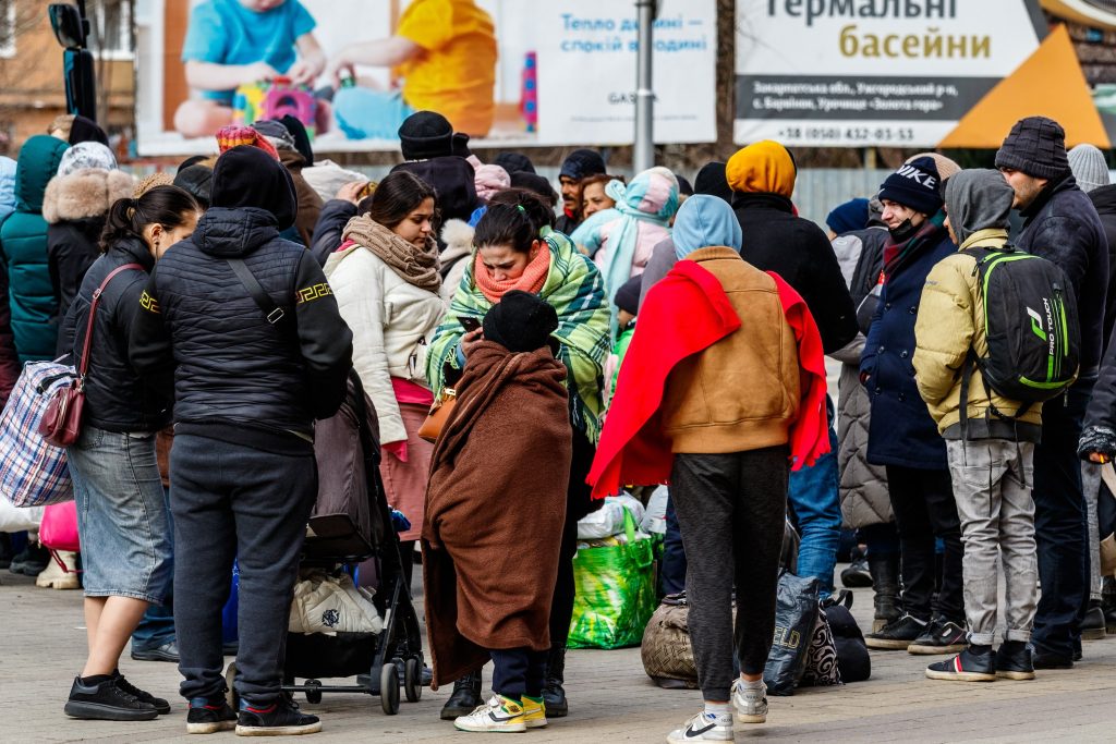 Over 12,000 Refugees Arrive from Ukraine on Saturday post's picture