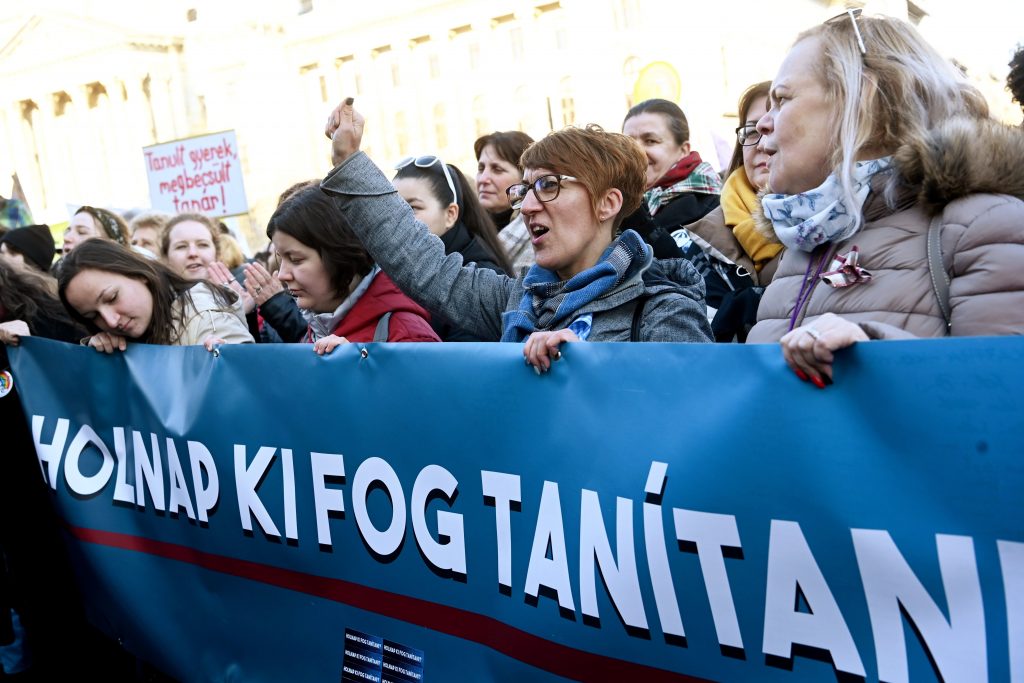 Teachers Hold Demonstration in Budapest post's picture