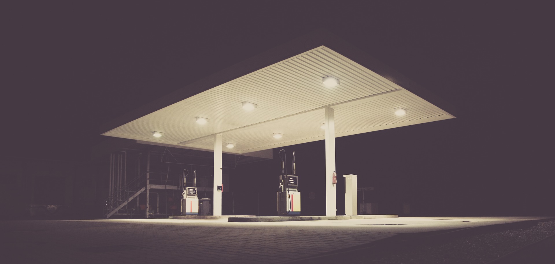More and more gas stations have been forced to close, risking hijacking
