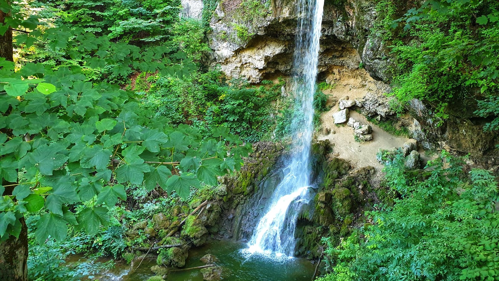 Waterfall in Lillafüred Splashes Again