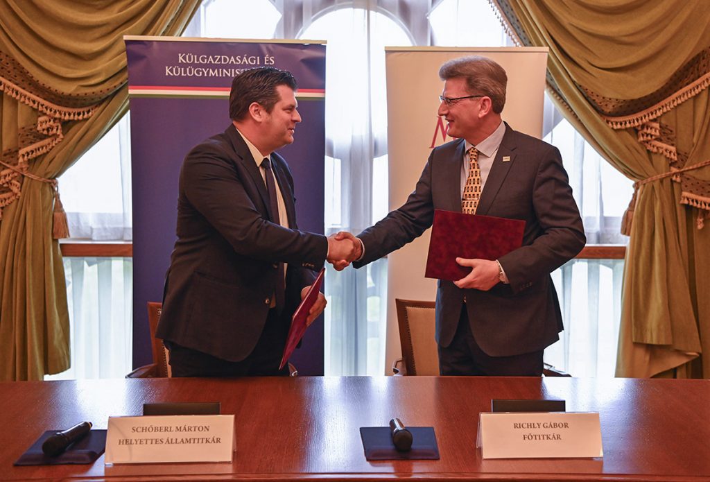 Foreign Ministry, Art Academy Sign Cultural Diplomacy Cooperation Pact post's picture
