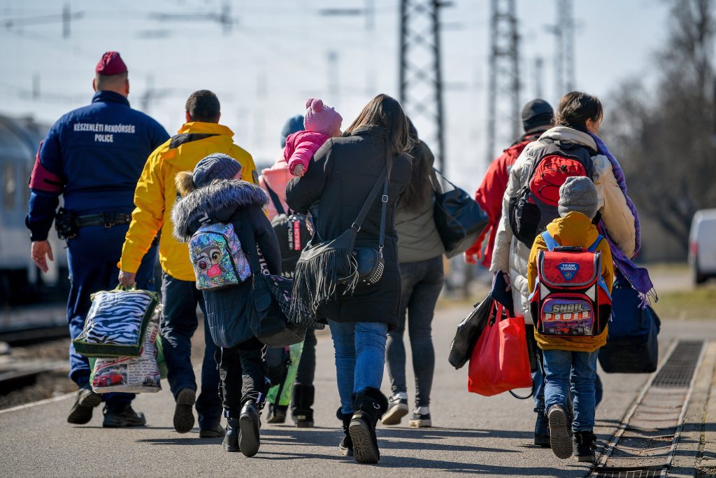 Over 11,000 Refugees Arrive from Ukraine on Friday post's picture