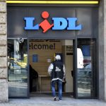 Hungarian Retailers Buying Up Price-capped Products, Discounter Lidl Intorduces Ban