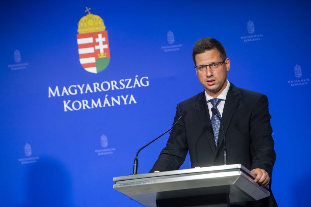 PMO Head: Only Hungarians to Buy Fuel at Capped Prices from Friday