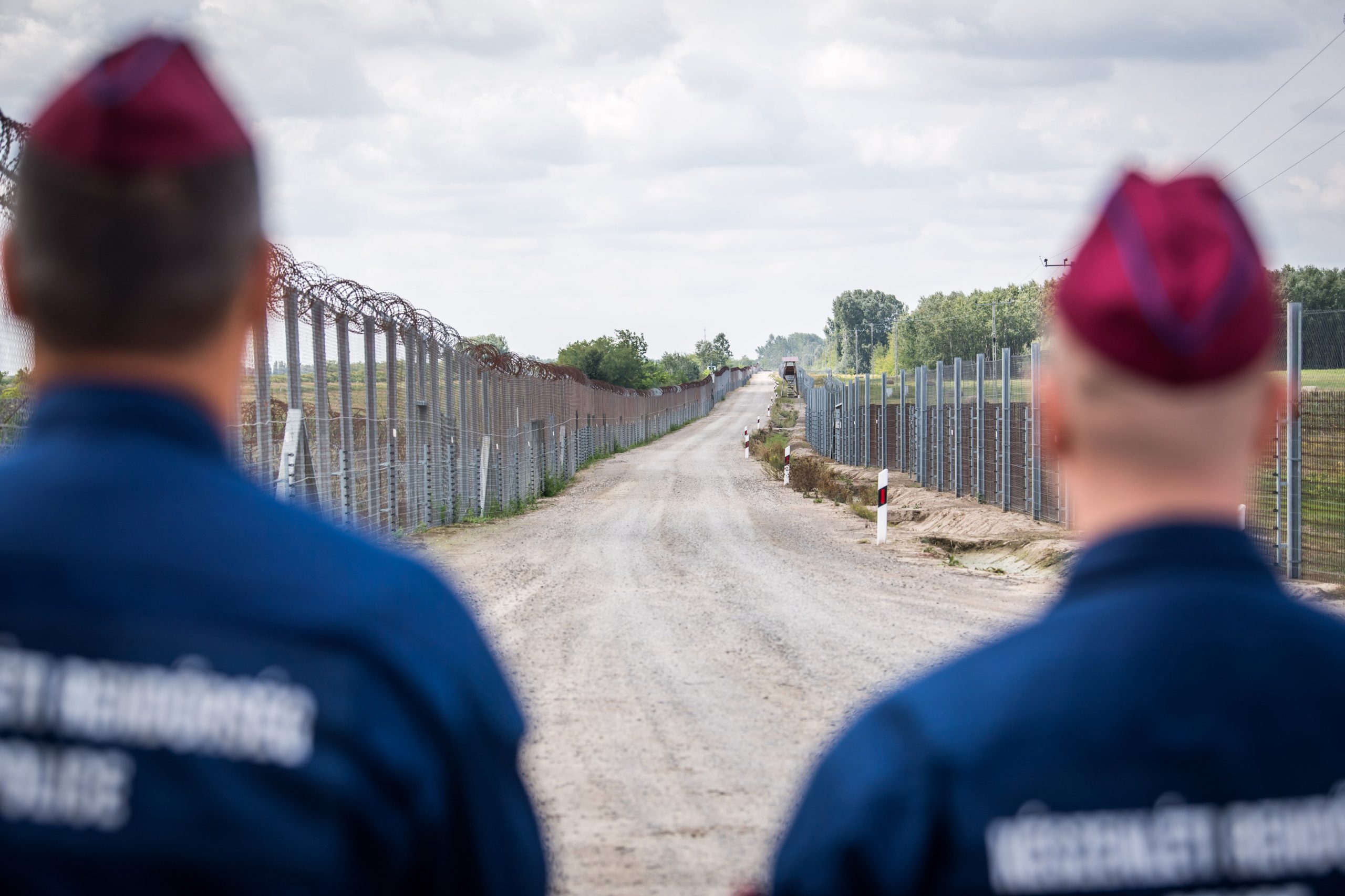 Hungarian Police Dealt with More Than 800 Migrants in Just One Day