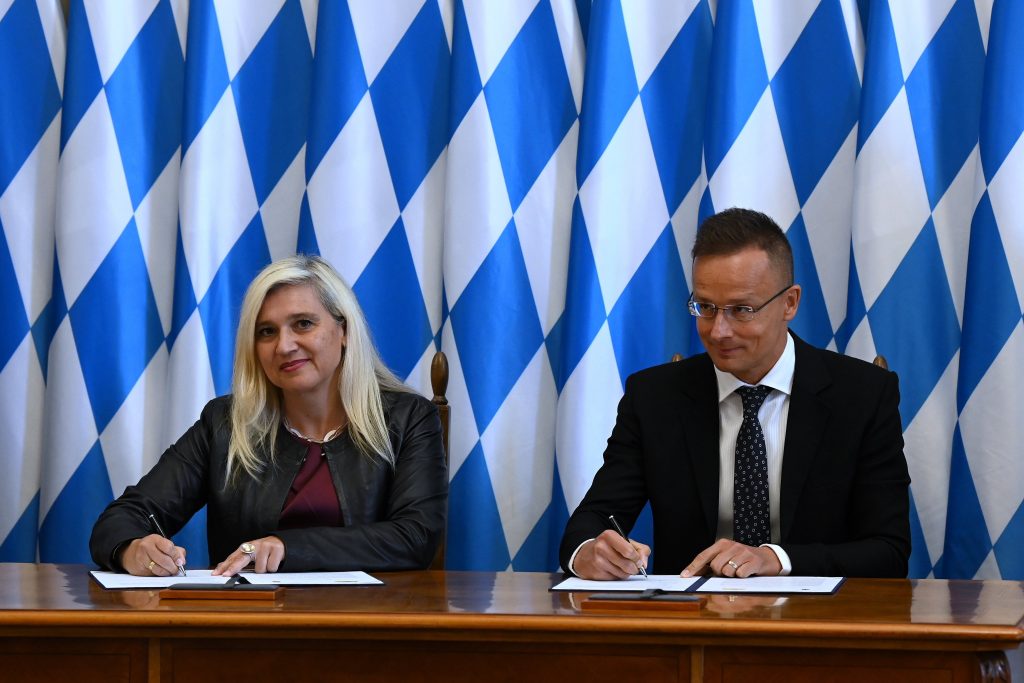 Hungary, Bavaria Sign New Three-Year Cooperation Pact post's picture