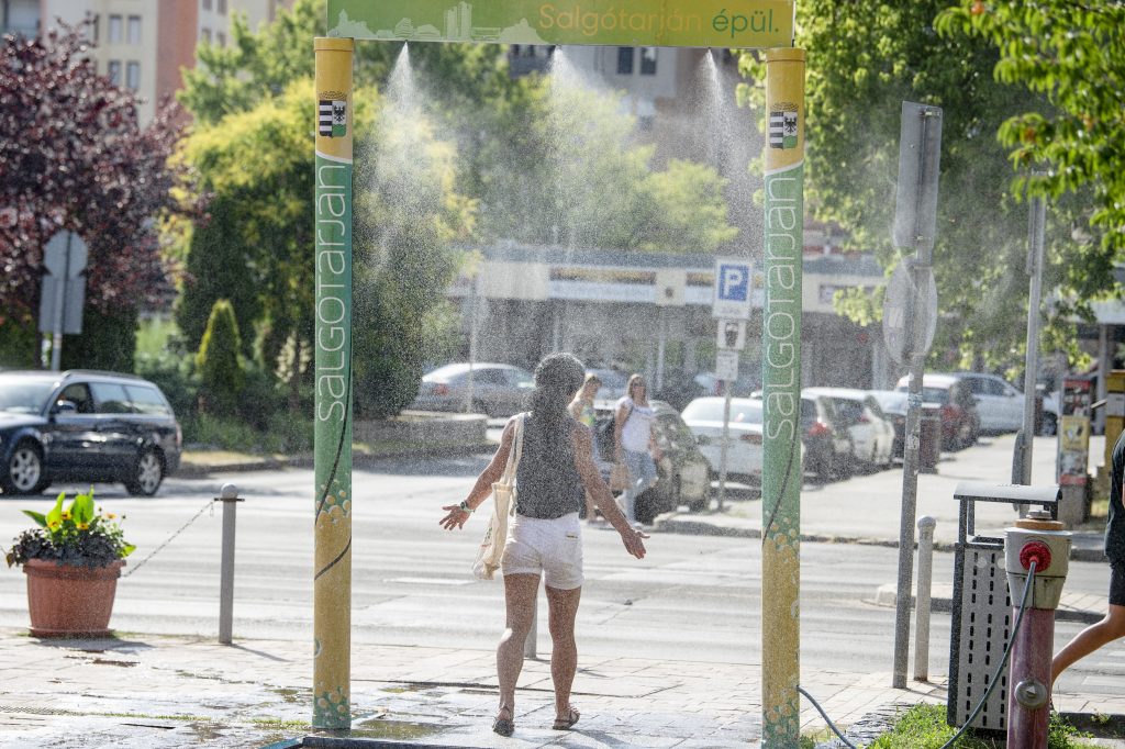 Hot Spell in Hungary: Third-degree Heat Alert Issued until Saturday post's picture