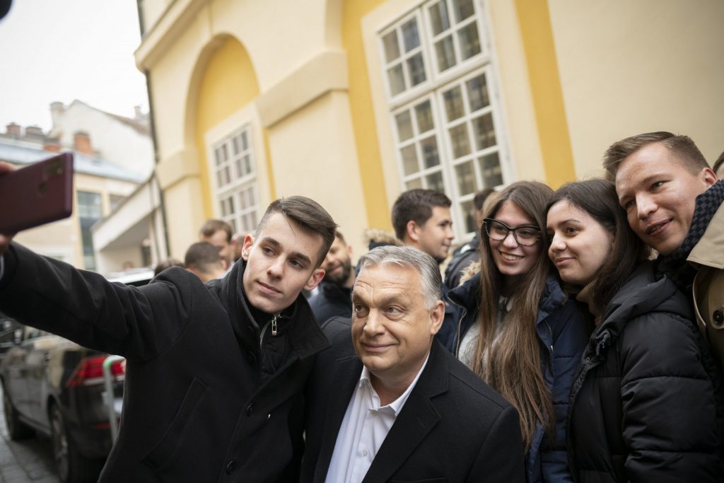 Fidesz-KDNP Won among First-time Voters in April Elections post's picture