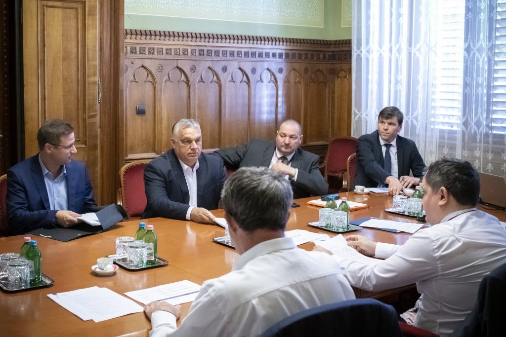 Prime Minister Orbán Calls Meeting on Energy Emergency, Utility Caps Protection post's picture