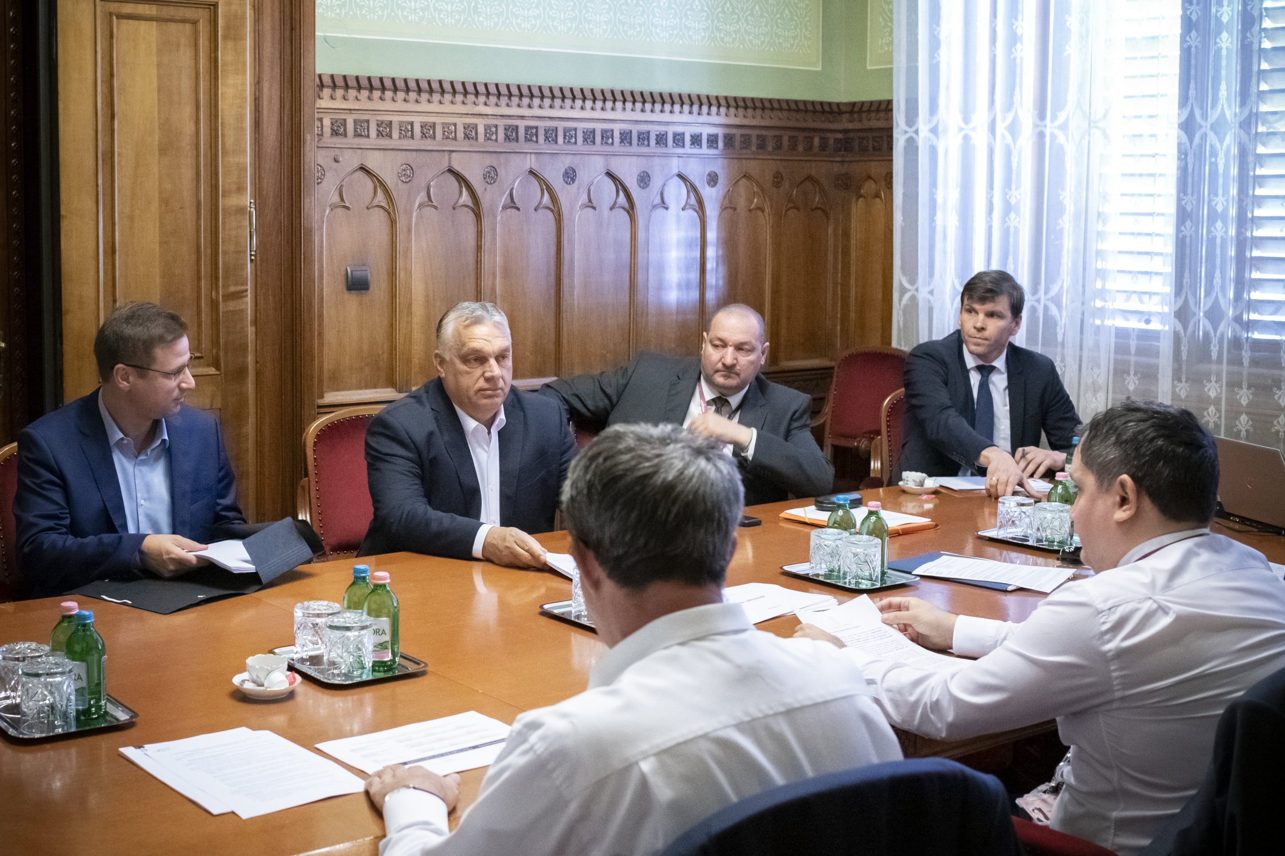 Prime Minister Orbán Calls Meeting on Energy Emergency, Utility Caps Protection