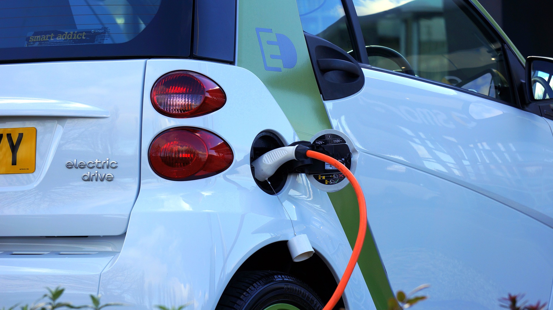 Government to Provide Support for Companies Purchasing Electric Vehicles