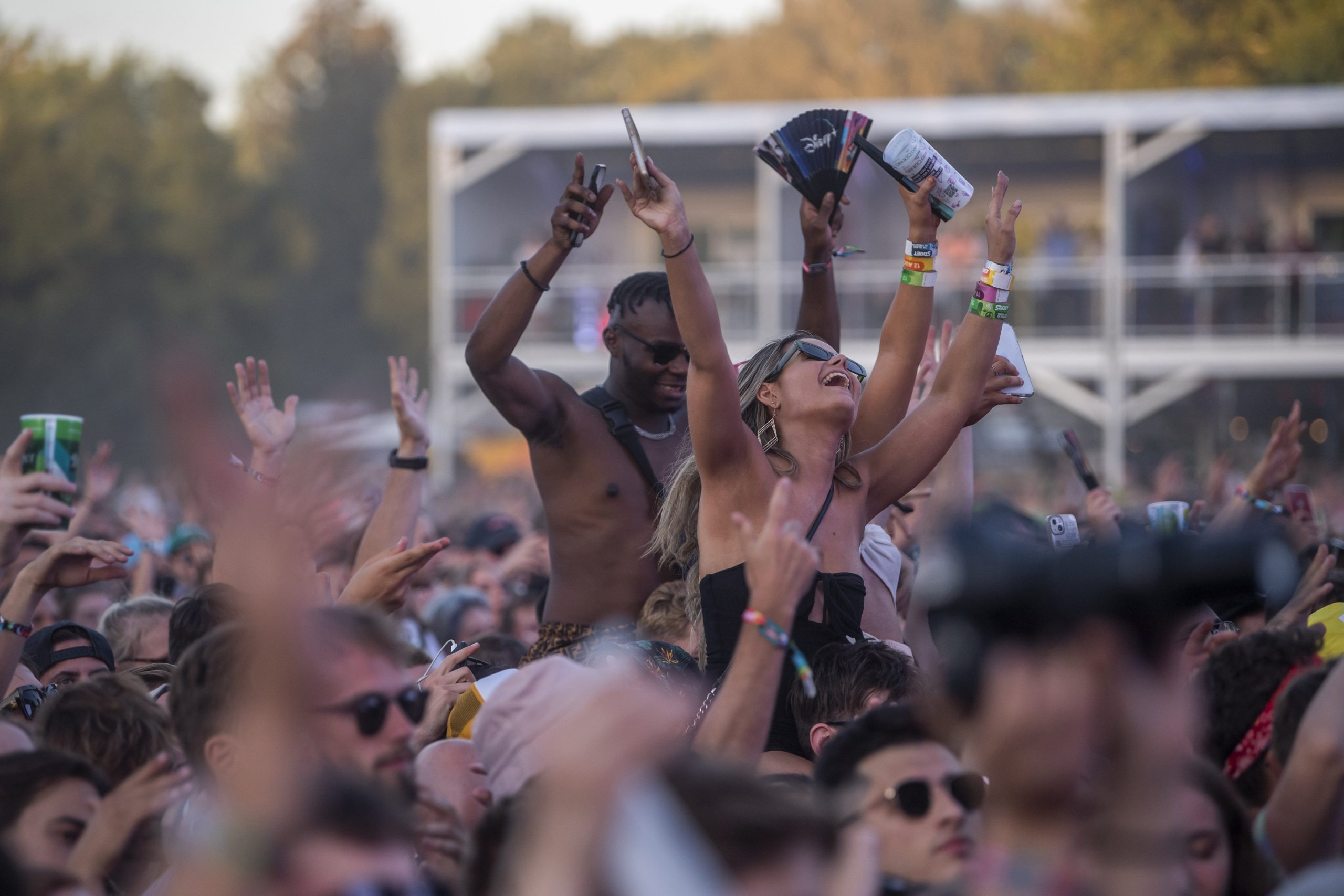 Sziget Festival - Full House on Opening Day, 95,000 People Partied