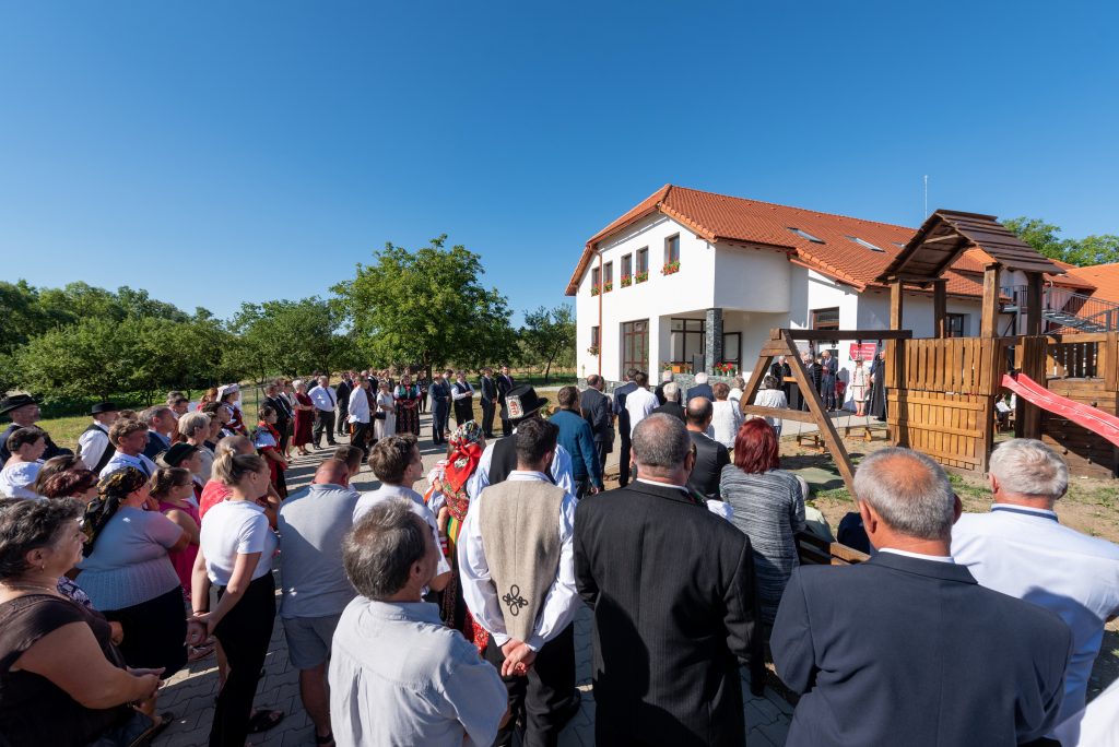 Opening of Hungarian Kindergarten in Transylvania Stirs Up Emotions post's picture
