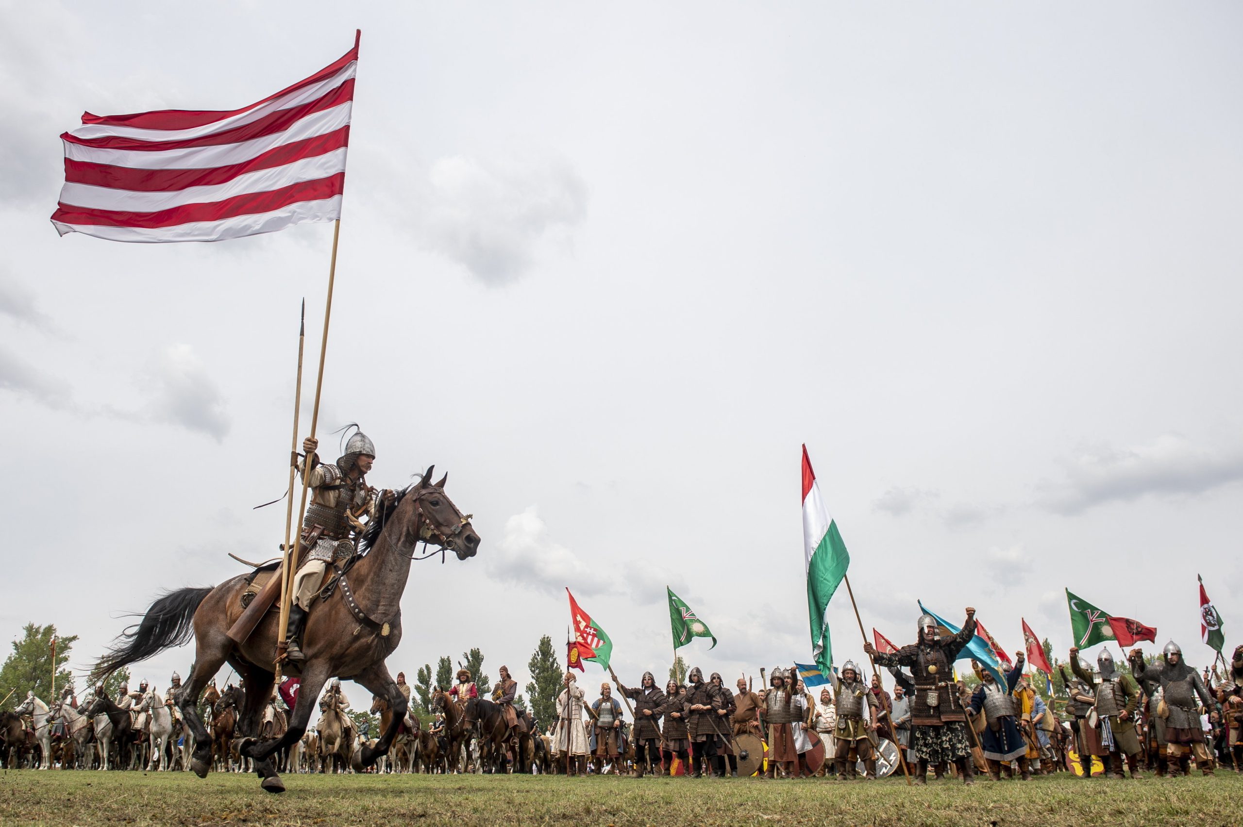 Hungarians Build a Link between East and West